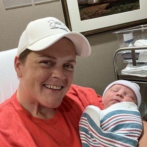 Meet your Posher, Crystal